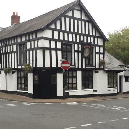 Queens Head Inn Monmouth Buitenkant foto
