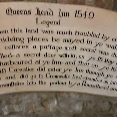 Queens Head Inn Monmouth Buitenkant foto