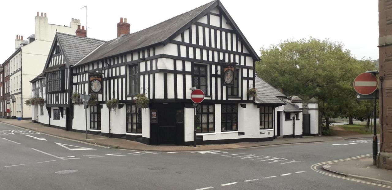 Queens Head Inn Monmouth Buitenkant foto